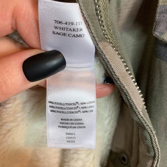 NWT RAILS Whitaker Sage Camo jacket faux shearling lining utility cargo - Picture 9 of 12